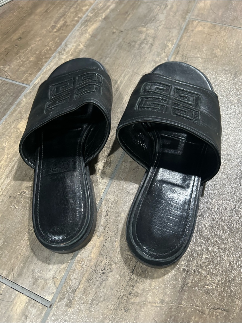 Givenchy Leather Mesh Accents Slides - Picture 5 of 6